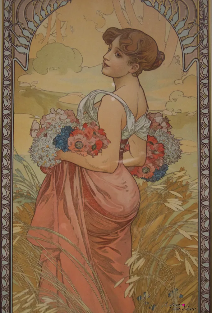 L'Eté di Mucha, donna con fiori di campo dalla serie Les Saisons