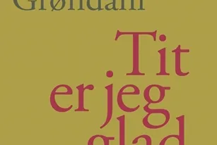 Copertina di libro su sfondo ocra con testo rosso e verde